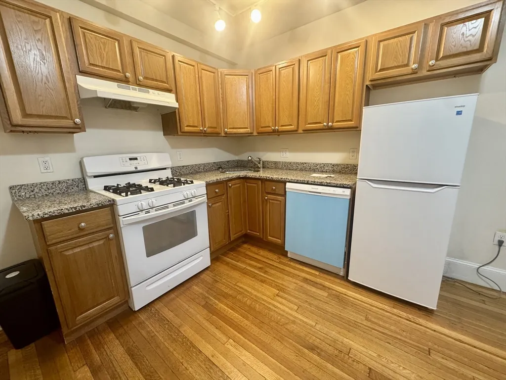 1 bed, 1 bath apartment for rent at 1615 Commonwealth Ave Unit 11, Brighton — photo 1 of 9