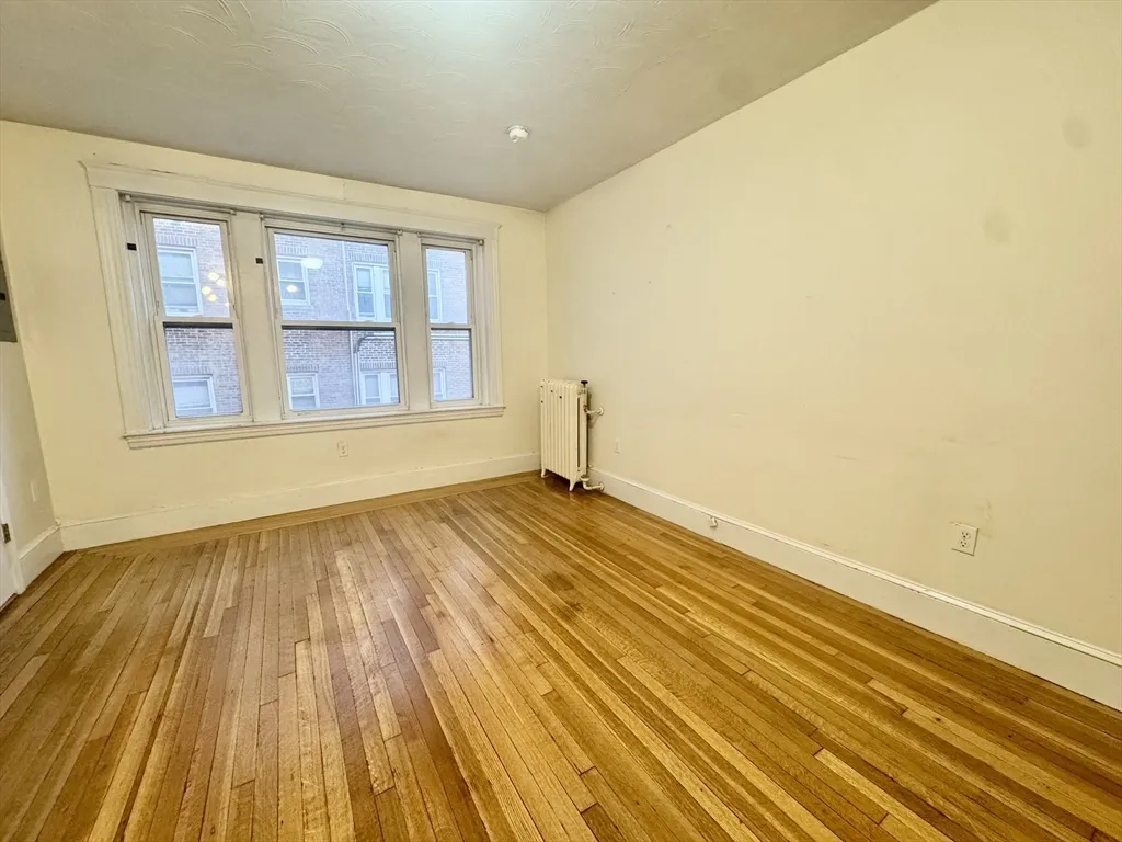 1 bed, 1 bath apartment for rent at 1615 Commonwealth Ave Unit 11, Brighton — photo 4 of 9