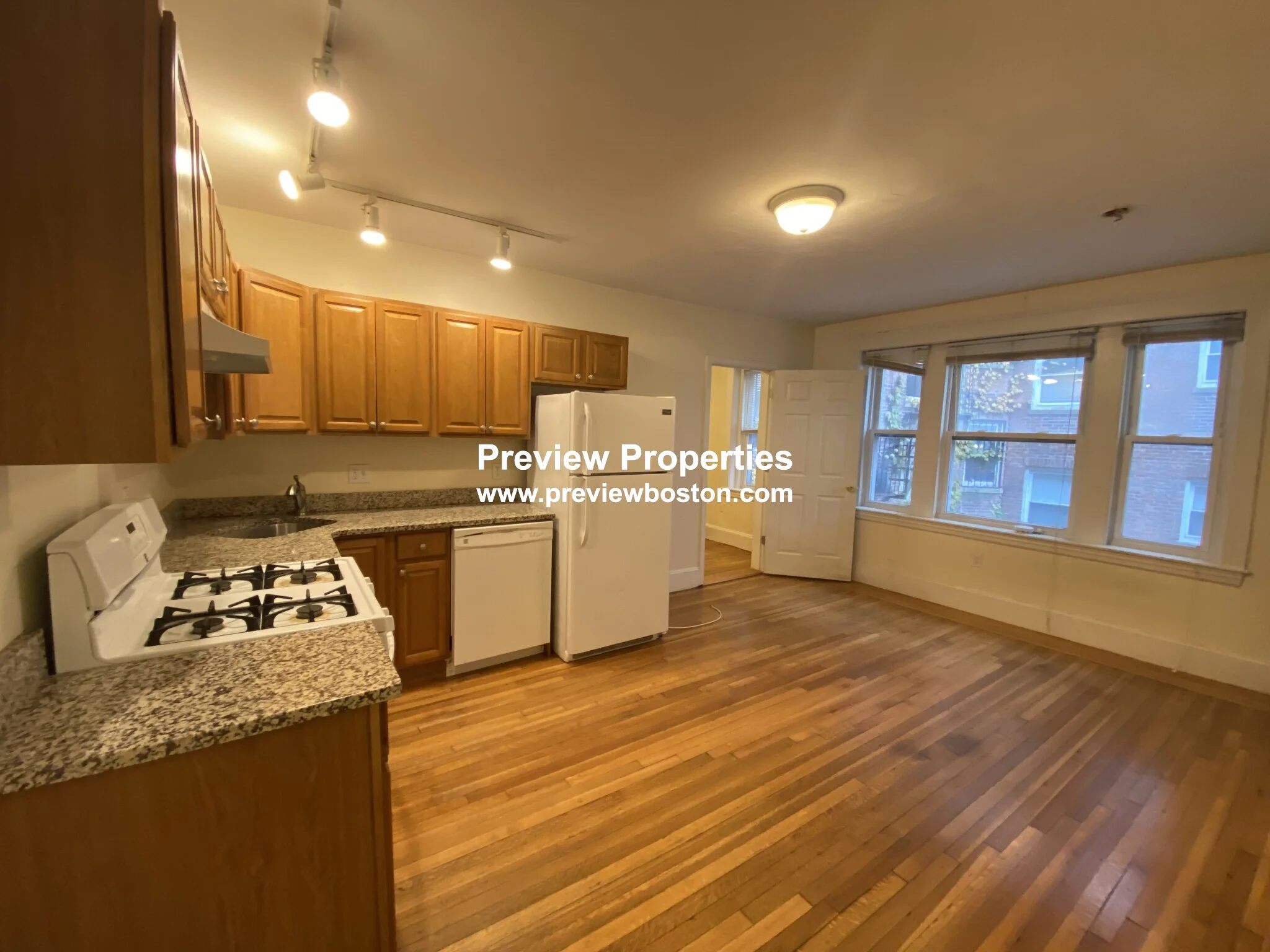 1 bed, 1 bath apartment for rent at 1615 Commonwealth Ave Unit 11P, Brighton — photo 3 of 8