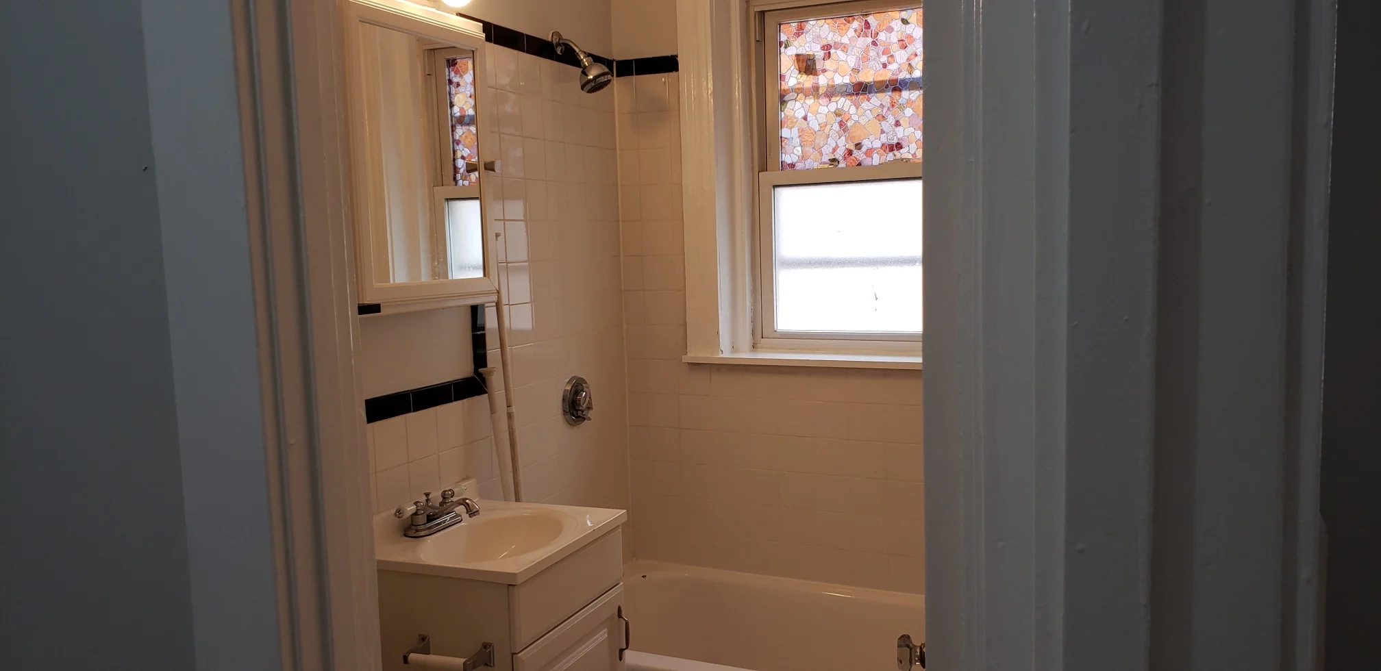 Studio bed, 1 bath apartment for rent at 1615 Commonwealth Ave Unit 12, Brighton — photo 18 of 22