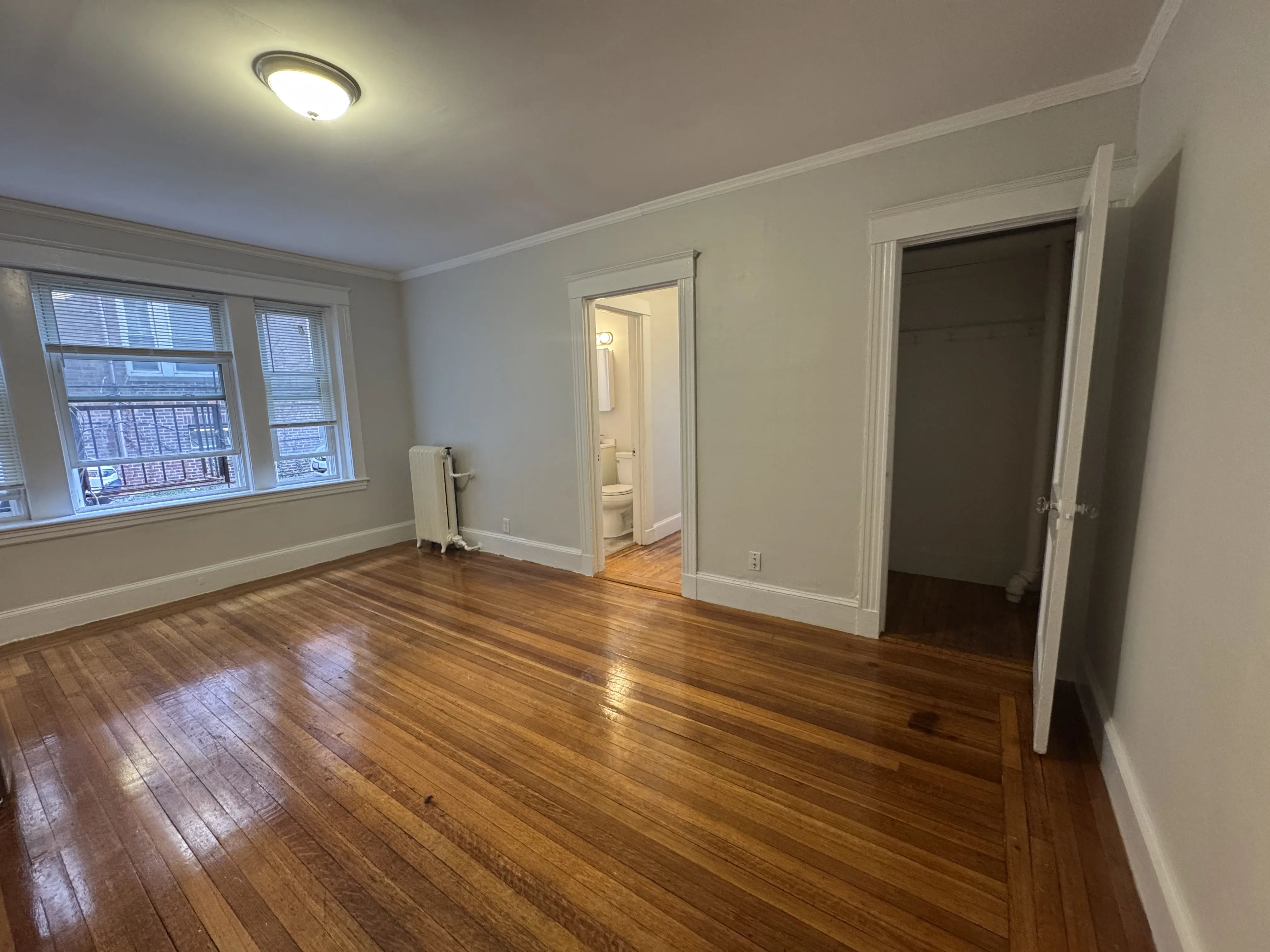 2 bed, 1 bath apartment for rent at 1615 Commonwealth Ave Unit 1615-6, Brighton — photo 2 of 11