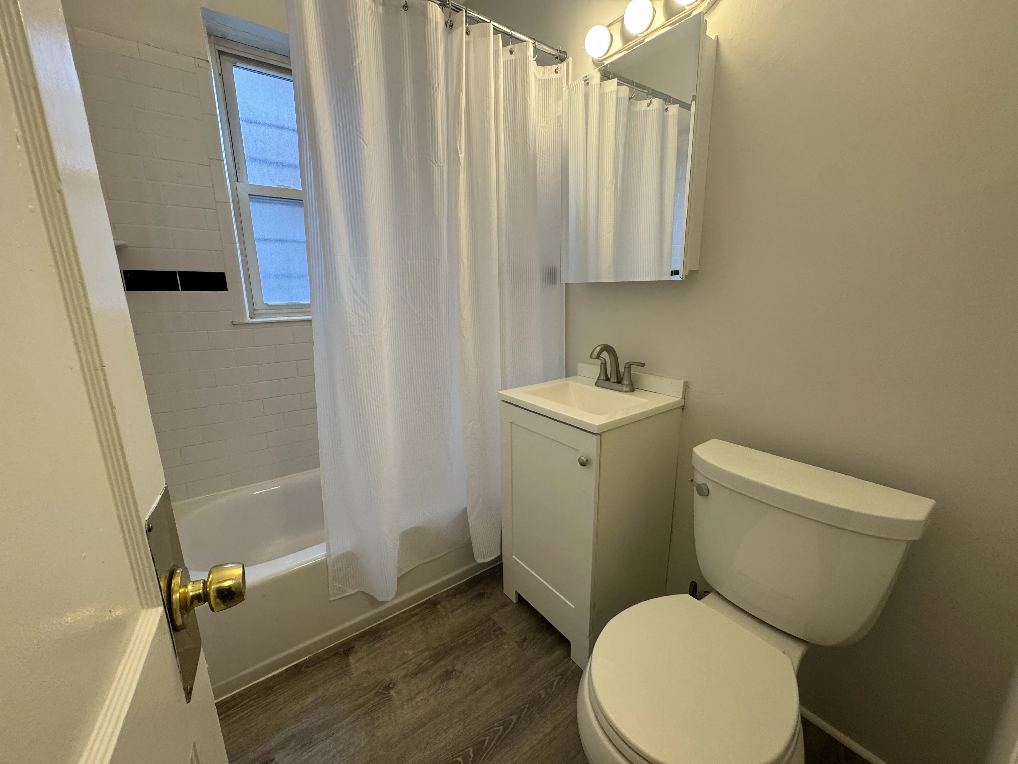 2 bed, 1 bath apartment for rent at 1615 Commonwealth Ave Unit 1615-6, Brighton — photo 5 of 11
