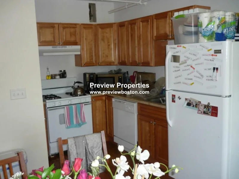 2 bed, 1 bath apartment for rent at 1615 Commonwealth Ave Unit 30P, Brighton — photo 4 of 10
