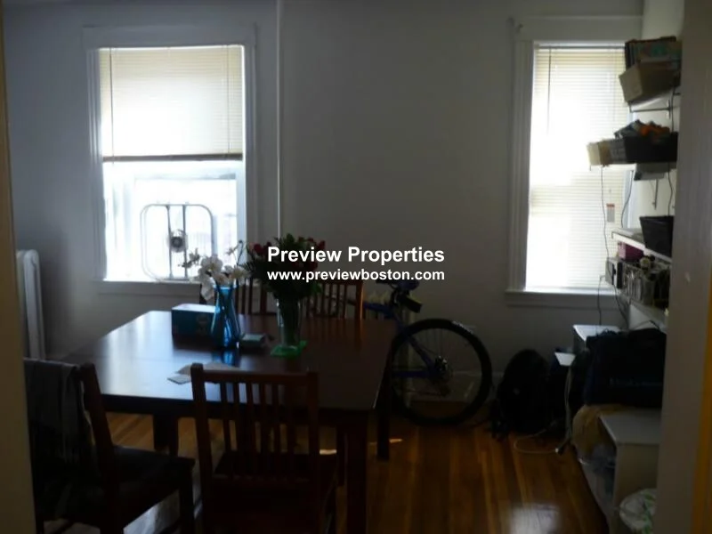 2 bed, 1 bath apartment for rent at 1615 Commonwealth Ave Unit 30P, Brighton — photo 5 of 10