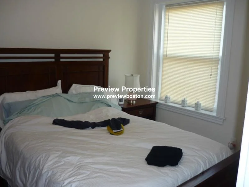2 bed, 1 bath apartment for rent at 1615 Commonwealth Ave Unit 30P, Brighton — photo 1 of 10