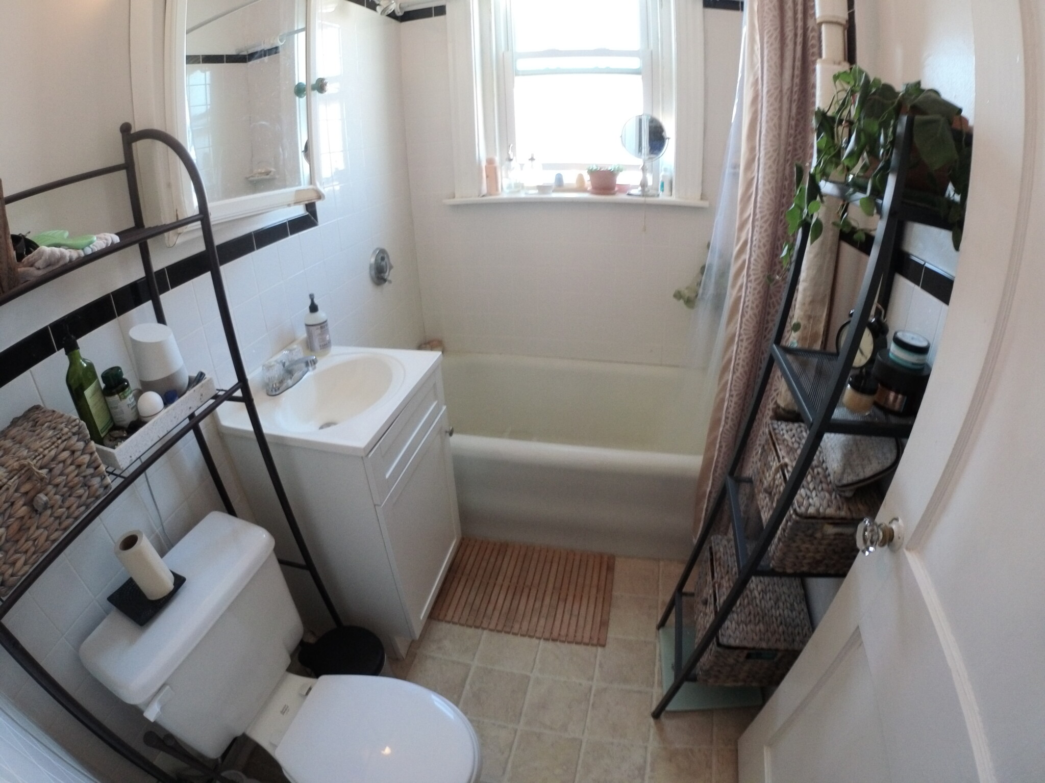 Studio bed, 1 bath apartment for rent at 1615 Commonwealth Ave Unit 33, Brighton — photo 9 of 10
