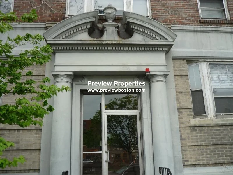 1 bed, 1 bath apartment for rent at 1615 Commonwealth Ave Unit 34P, Brighton — photo 8 of 9