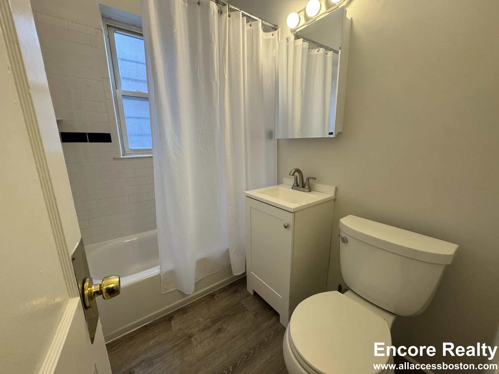 2 bed, 1 bath apartment for rent at 1615 Commonwealth Ave Unit 6A, Brighton — photo 5 of 11
