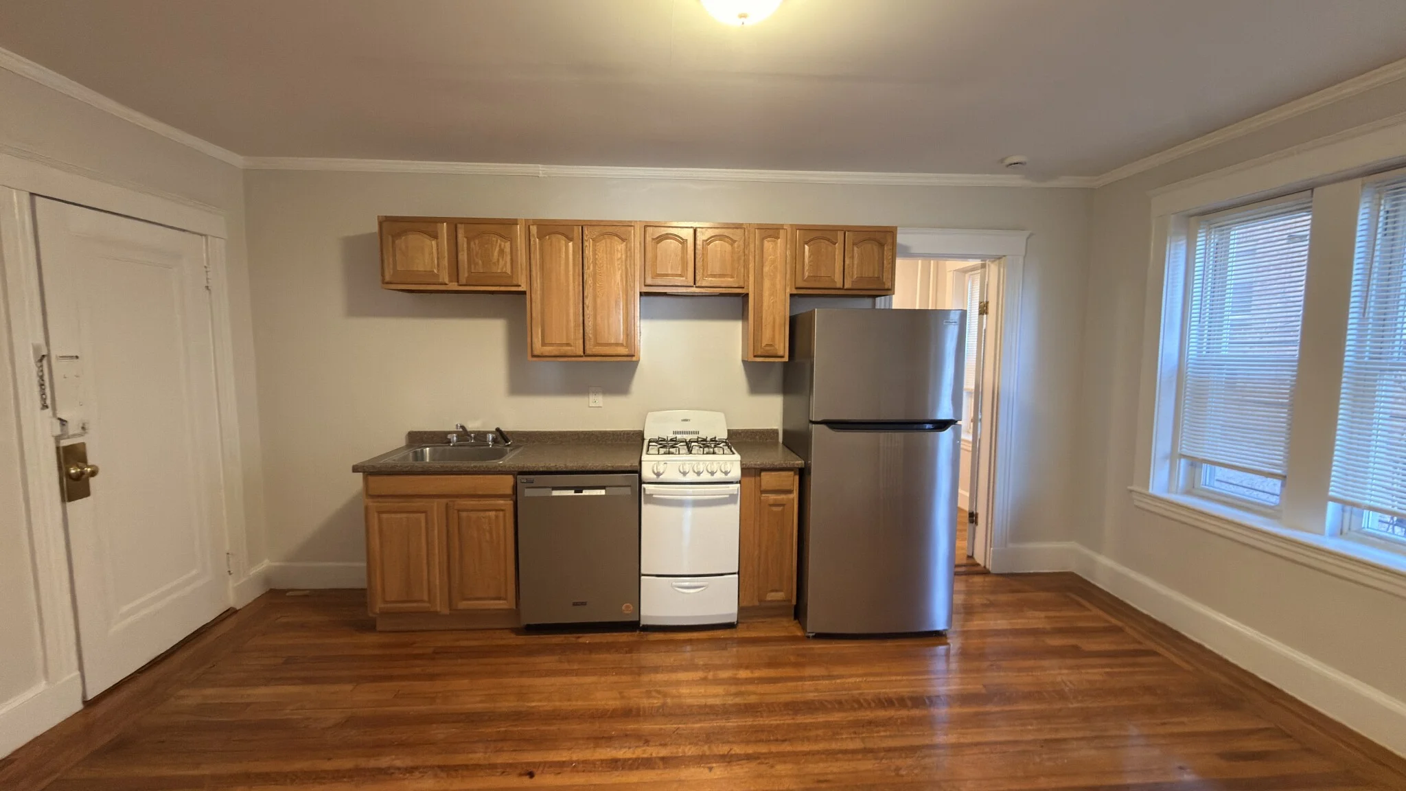1 bed, 1 bath apartment for rent at 1615 Commonwealth Ave Unit 6D, Brighton — photo 2 of 12