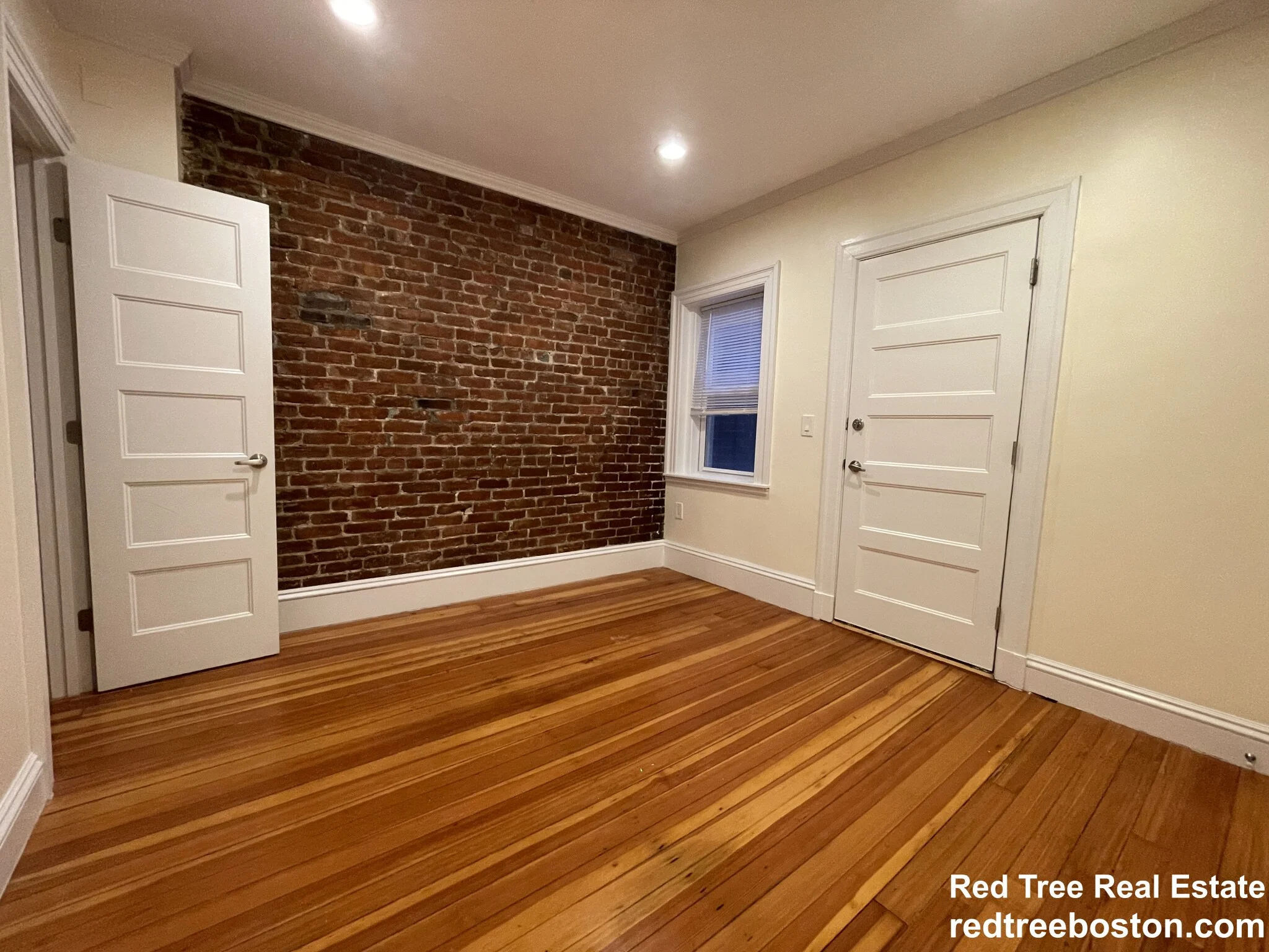 4 bed, 3 bath apartment for rent at 1616 Beacon St Unit 3A, Corey Hill — photo 13 of 17