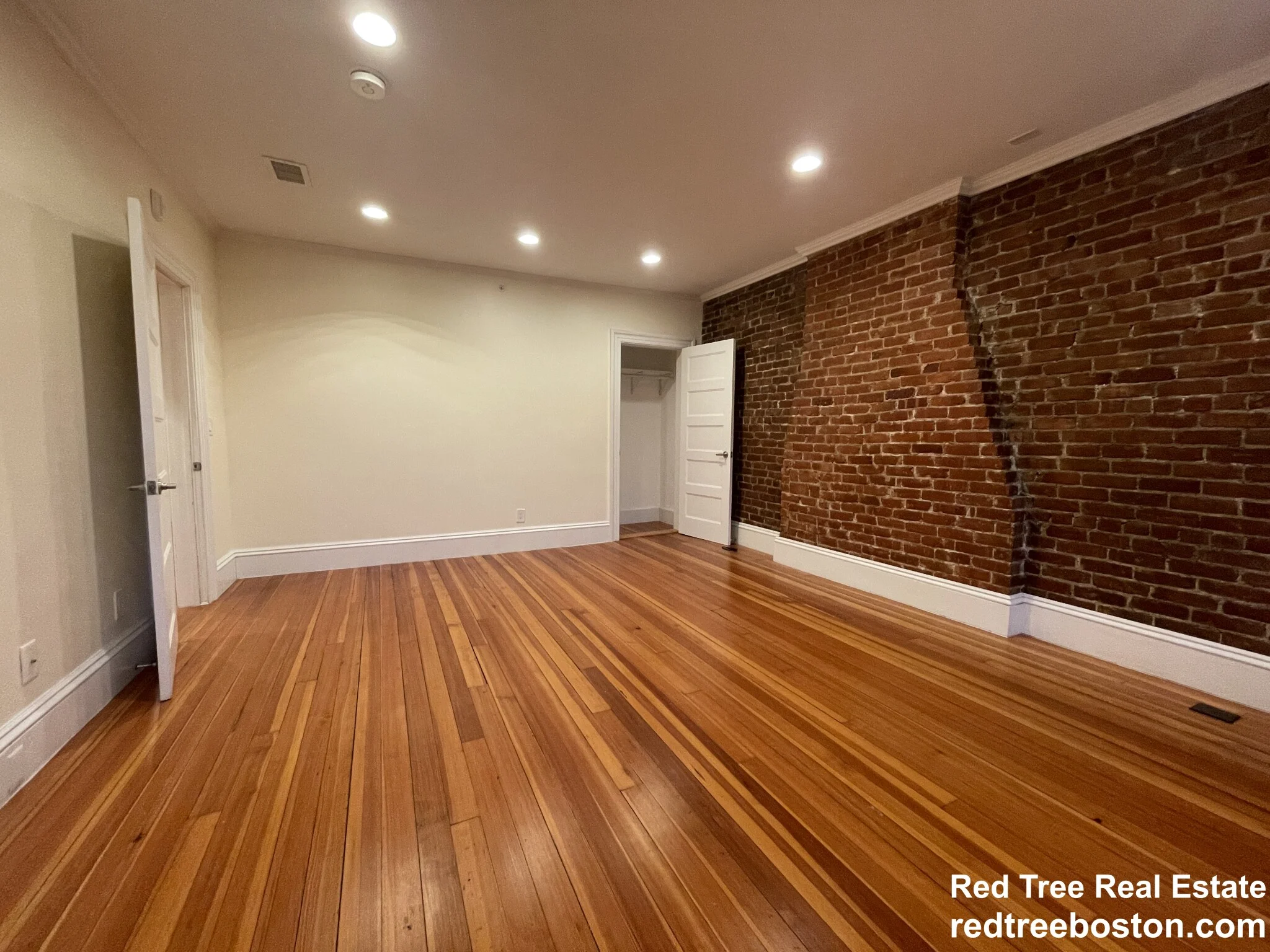 4 bed, 3 bath apartment for rent at 1616 Beacon St Unit 3A, Corey Hill — photo 11 of 17