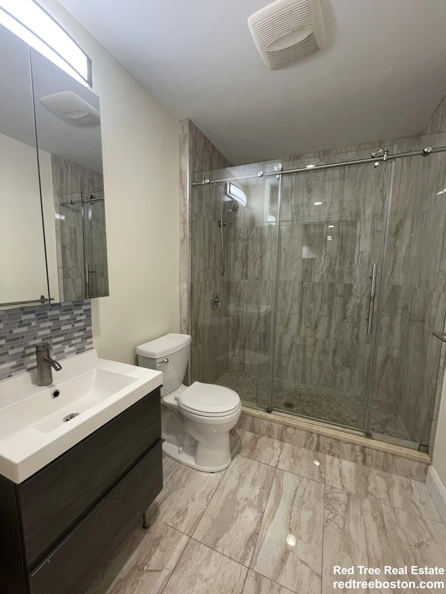 4 bed, 3 bath apartment for rent at 1616 Beacon St Unit 3A, Corey Hill — photo 6 of 17