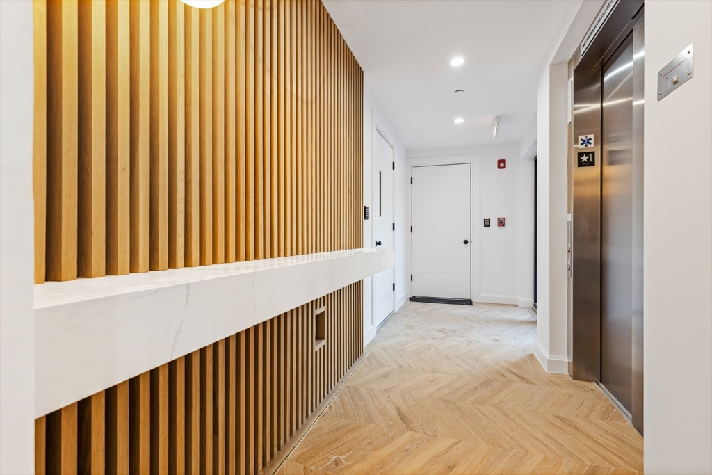 Studio bed, 1 bath apartment for rent at 1618 Beacon St Unit 3, Brookline — photo 12 of 19