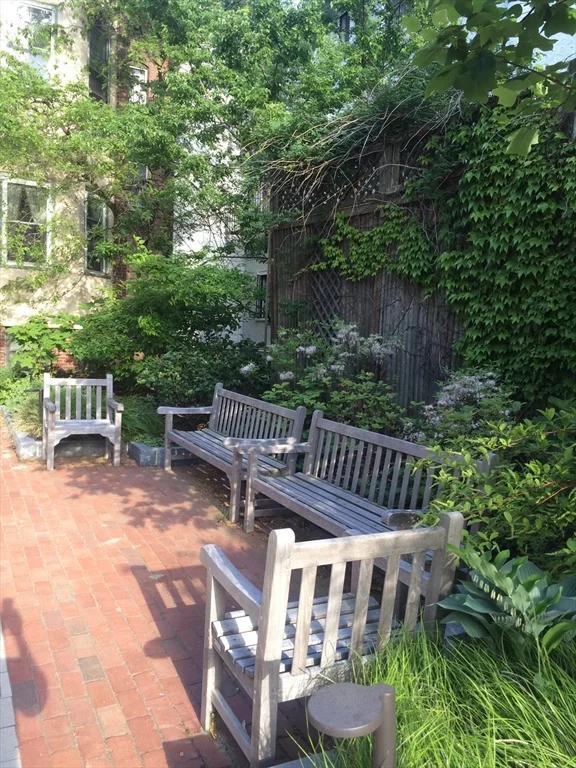 Studio bed, 1 bath apartment for rent at 1619 Massachusetts Ave Unit 26, Baldwin — photo 11 of 12