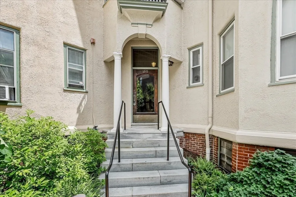 3 bed, 1 bath apartment for rent at 1619 Massachusetts Ave Unit PH37, Baldwin — photo 11 of 12