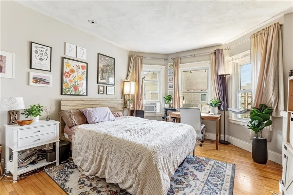 3 bed, 1 bath apartment for rent at 1619 Massachusetts Ave Unit PH37, Baldwin — photo 2 of 12
