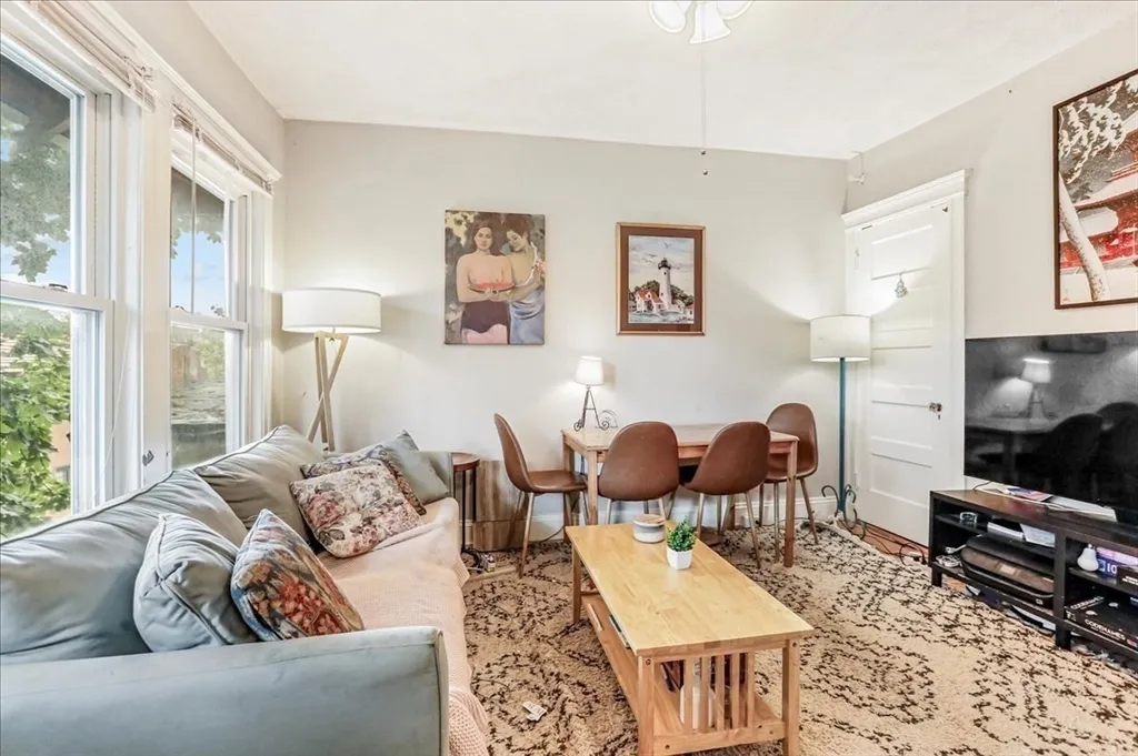 3 bed, 1 bath apartment for rent at 1619 Massachusetts Ave Unit PH37, Baldwin — photo 3 of 12