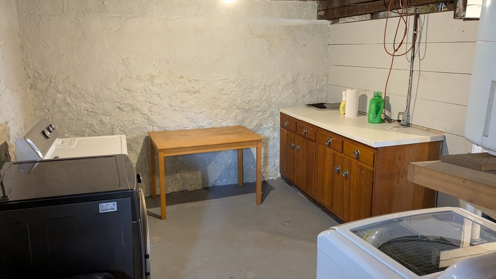 2 bed, 1 bath apartment for rent at 162-164 Langdon Ave Unit 162, Watertown — photo 20 of 25