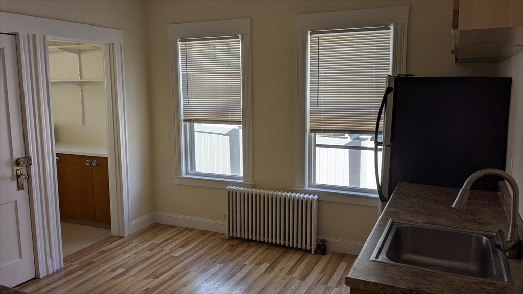 2 bed, 1 bath apartment for rent at 162-164 Langdon Ave Unit 162, Watertown — photo 10 of 25