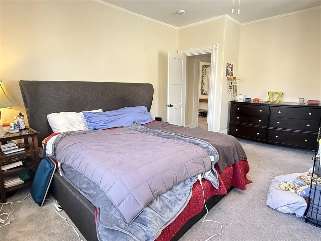 5 bed, 2 bath apartment for rent at 162 Babcock St Unit 2, Coolidge Corner — photo 8 of 20