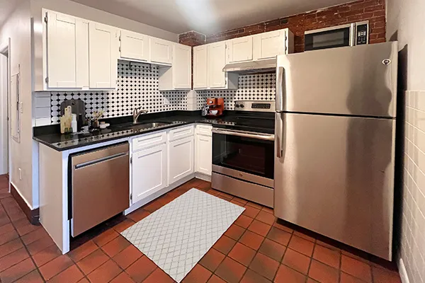 2 bed, 1 bath apartment for rent at 162 Broadway Pl Unit 162-2, East Somerville — photo 3 of 13