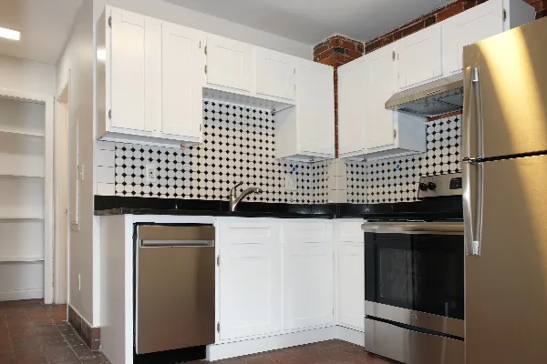 2 bed, 1 bath apartment for rent at 162 Broadway Unit 162-2M, East Somerville — photo 2 of 6