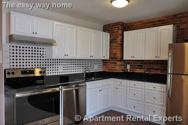 4 bed, 2 bath apartment for rent at 162 Broadway Unit 3, East Somerville — photo 2 of 11