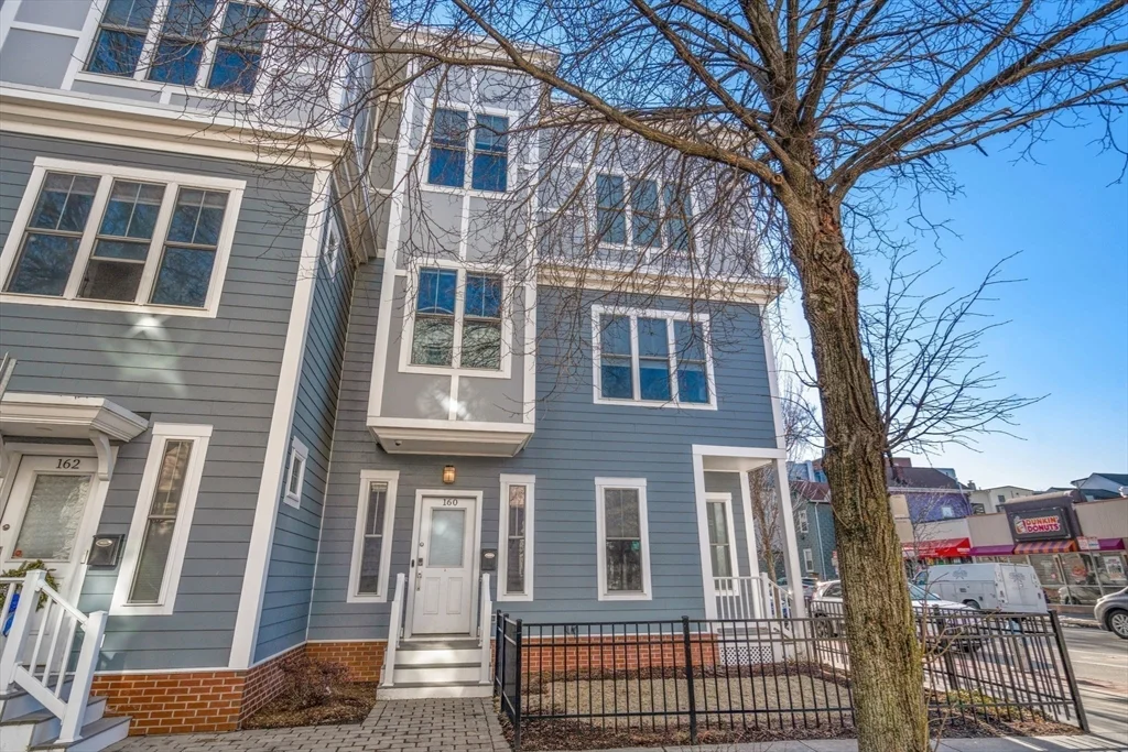 2 bed, 1 bath apartment for rent at 162 Clark St Unit TH, Kendall Square — photo 19 of 21