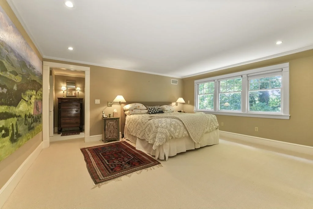 6 bed, 4+ bath apartment for rent at 162 Coolidge Hill, Coolidge Hill — photo 19 of 34