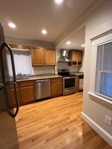 3 bed, 1 bath apartment for rent at 162 East Side Pkwa Unit 0, Newton — photo 3 of 22