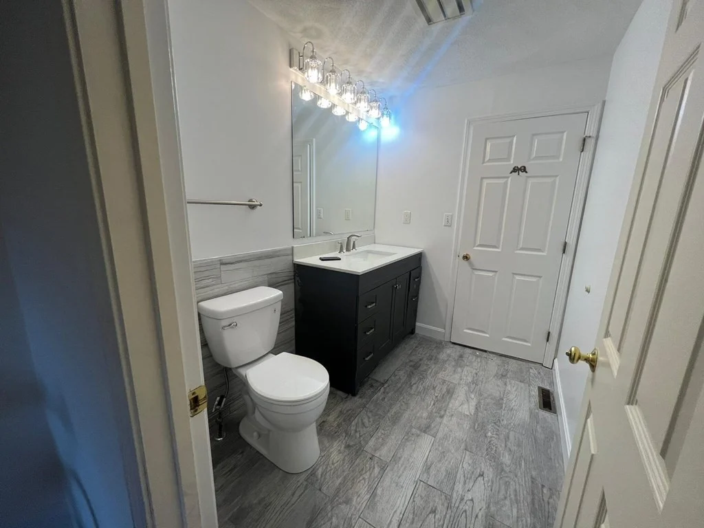 5 bed, 2 bath apartment for rent at 162 East Emerson, Lexington — photo 9 of 15
