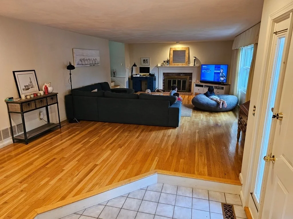 5 bed, 2 bath apartment for rent at 162 East Emerson, Lexington — photo 5 of 15