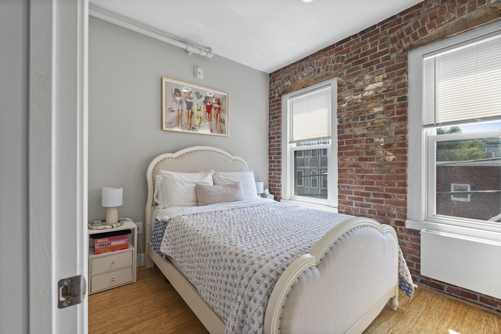 1 bed, 1 bath apartment for rent at 162 F St Unit 2, South Boston — photo 4 of 5