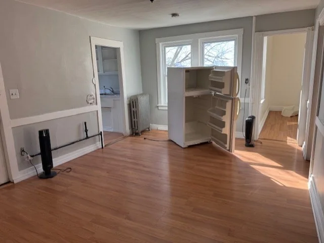 3 bed, 1 bath apartment for rent at 162 Hanover St Unit 2, Fall River — photo 7 of 9