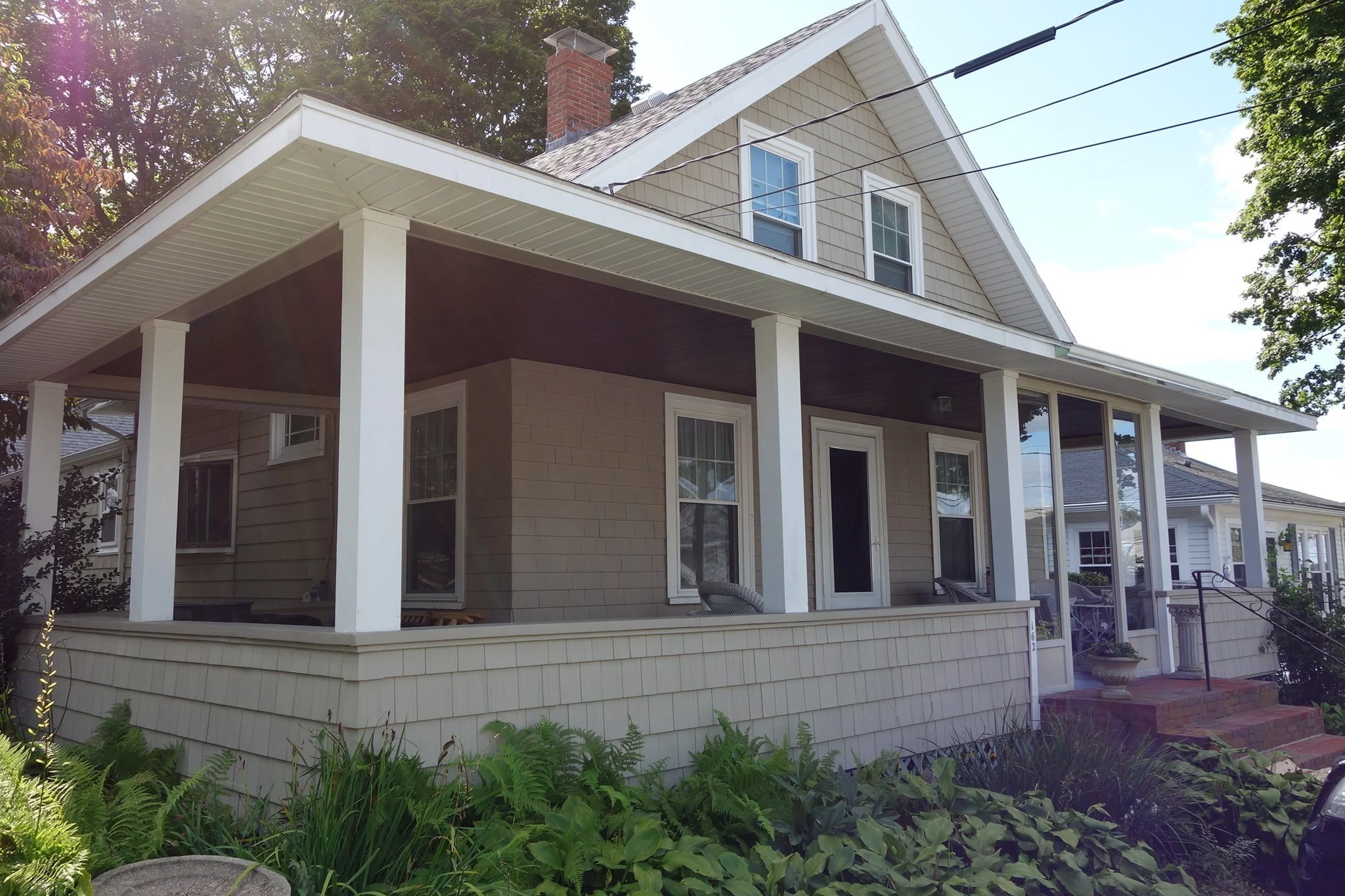 2 bed, 1 bath apartment for rent at 162 Jersey St, Marblehead — photo 2 of 21