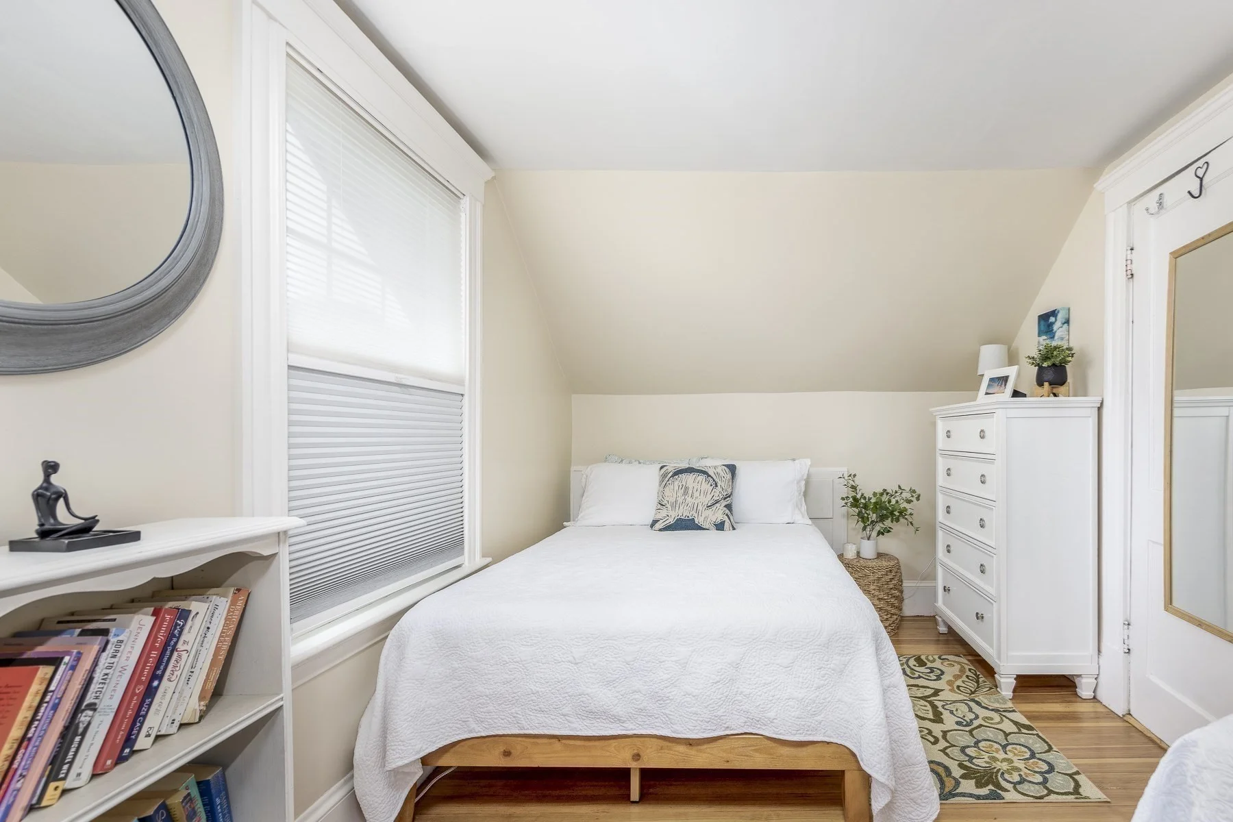 2 bed, 1 bath apartment for rent at 162 Jersey St, Marblehead — photo 15 of 21