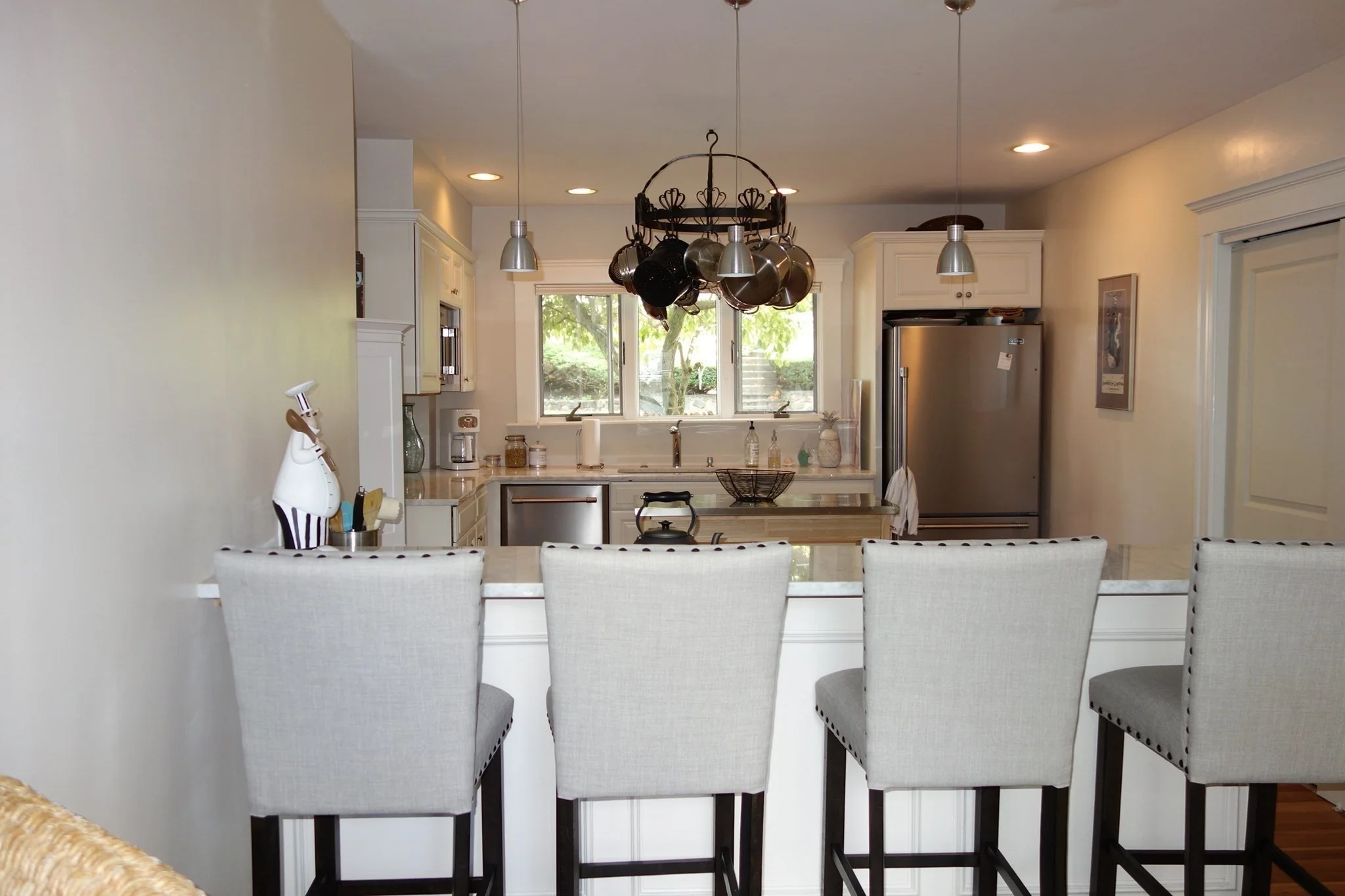 2 bed, 1 bath apartment for rent at 162 Jersey St, Marblehead — photo 9 of 21