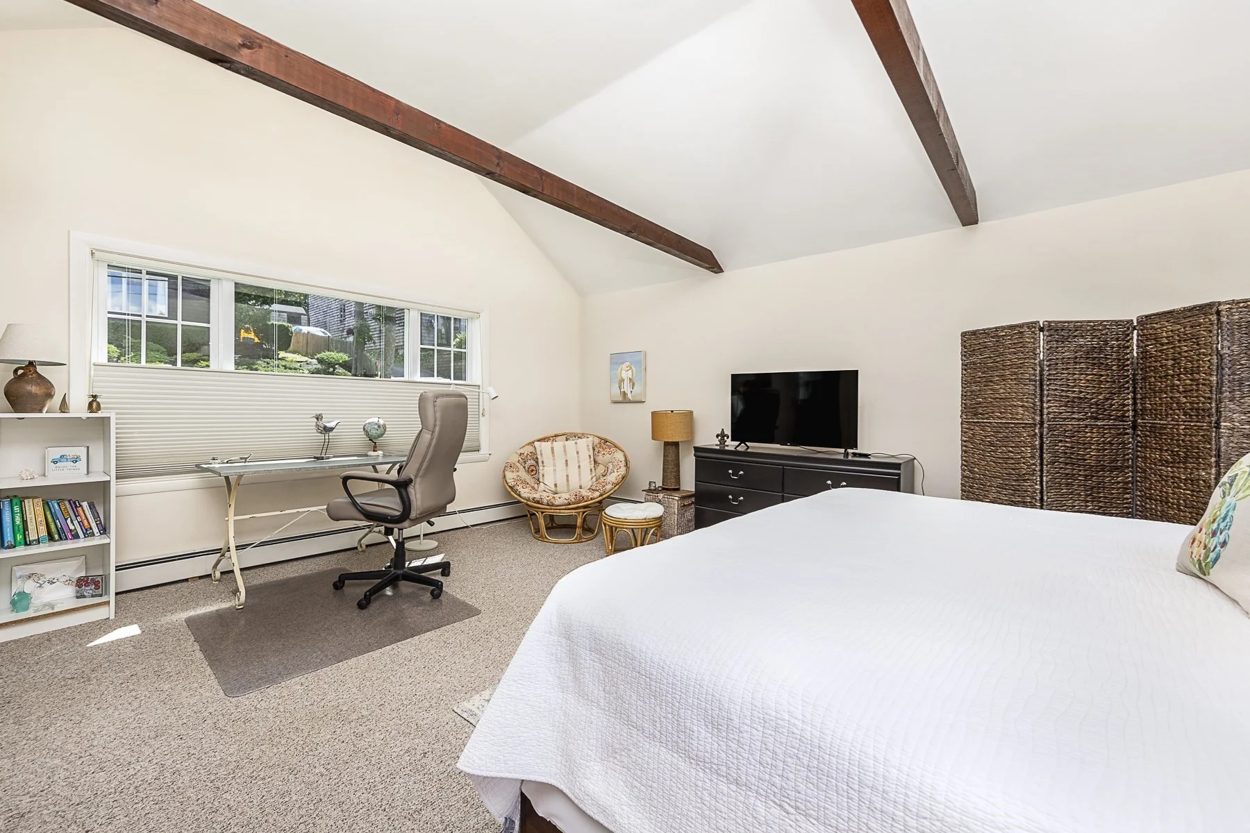 1 bed, 1 bath apartment for rent at 162 Jersey St Unit A, Marblehead — photo 13 of 18