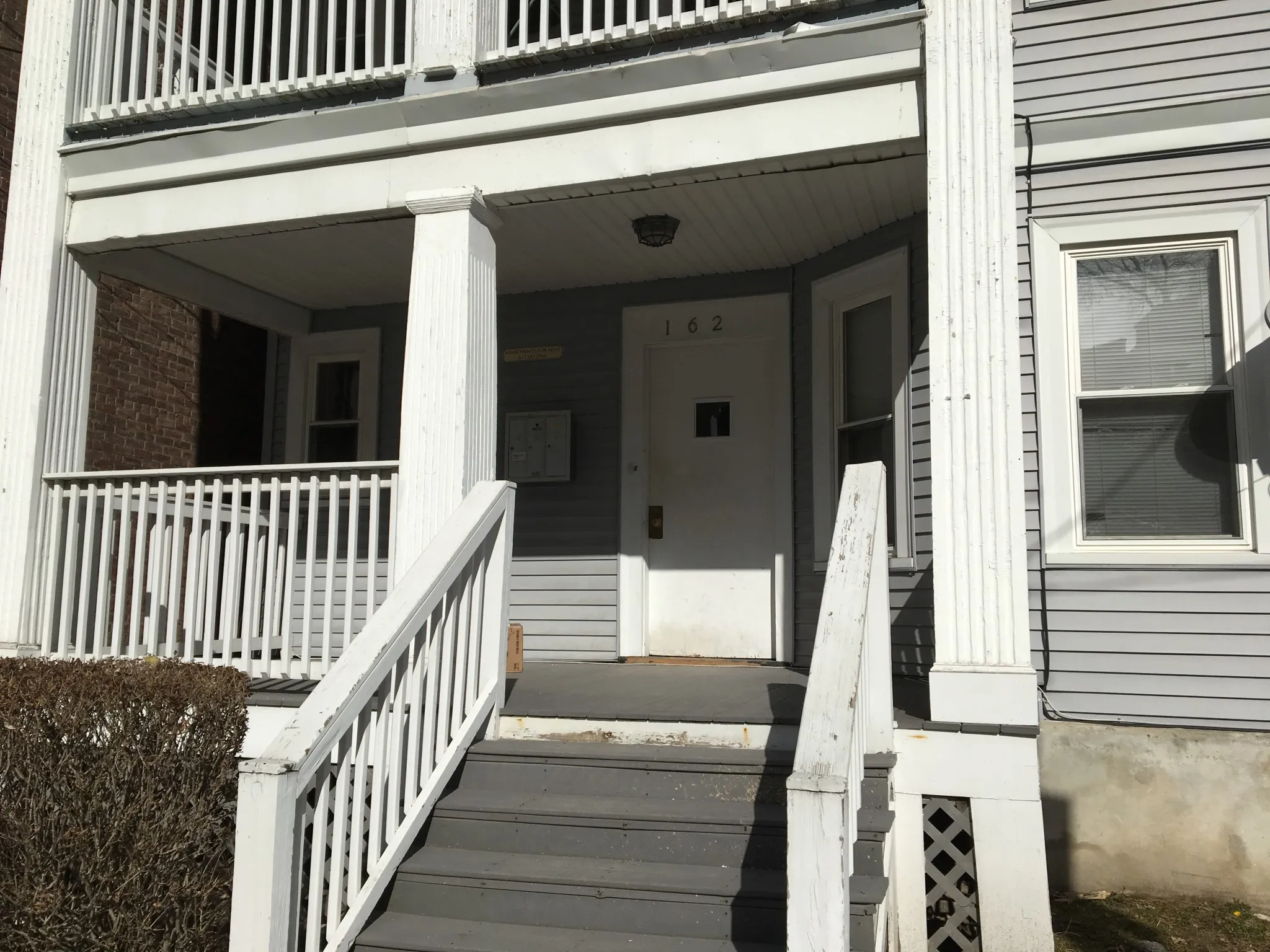 3 bed, 1 bath apartment for rent at 162 Kelton St Unit 1, Brighton — photo 10 of 11