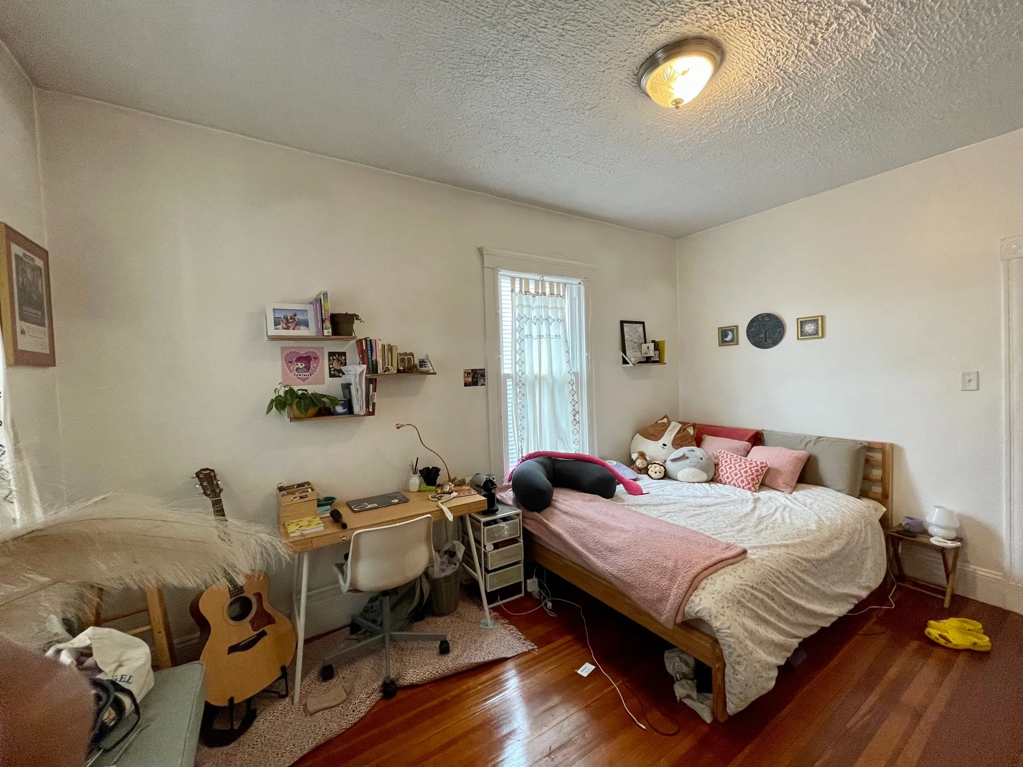 3 bed, 1 bath apartment for rent at 162 Kelton St Unit 2, Brighton — photo 9 of 13