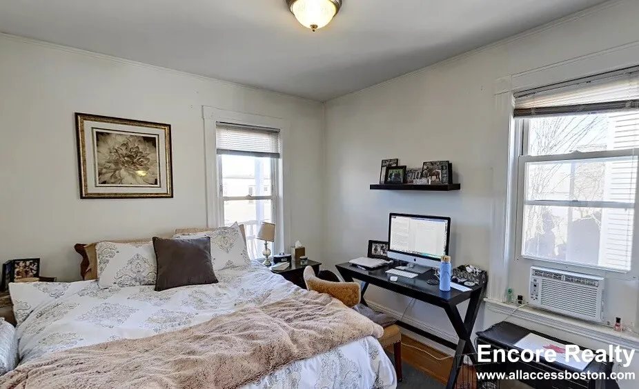 3 bed, 1 bath apartment for rent at 162 Kelton St Unit 3, Brighton — photo 6 of 7