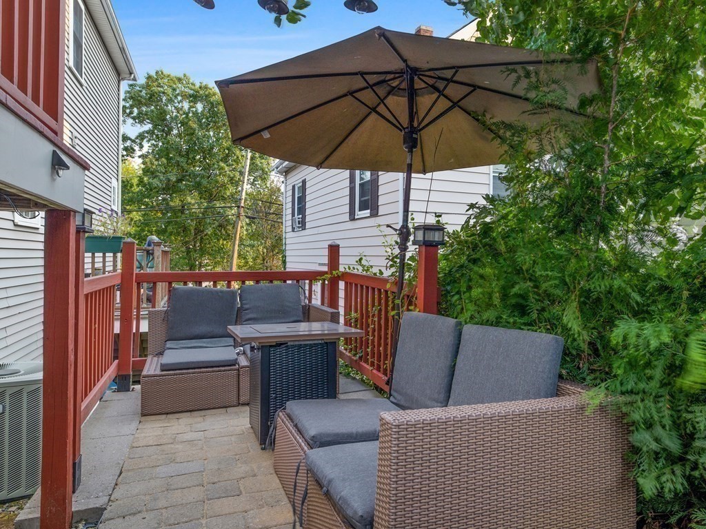 3 bed, 2 bath apartment for rent at 162 Massasoit Unit 1, Waltham — photo 17 of 18