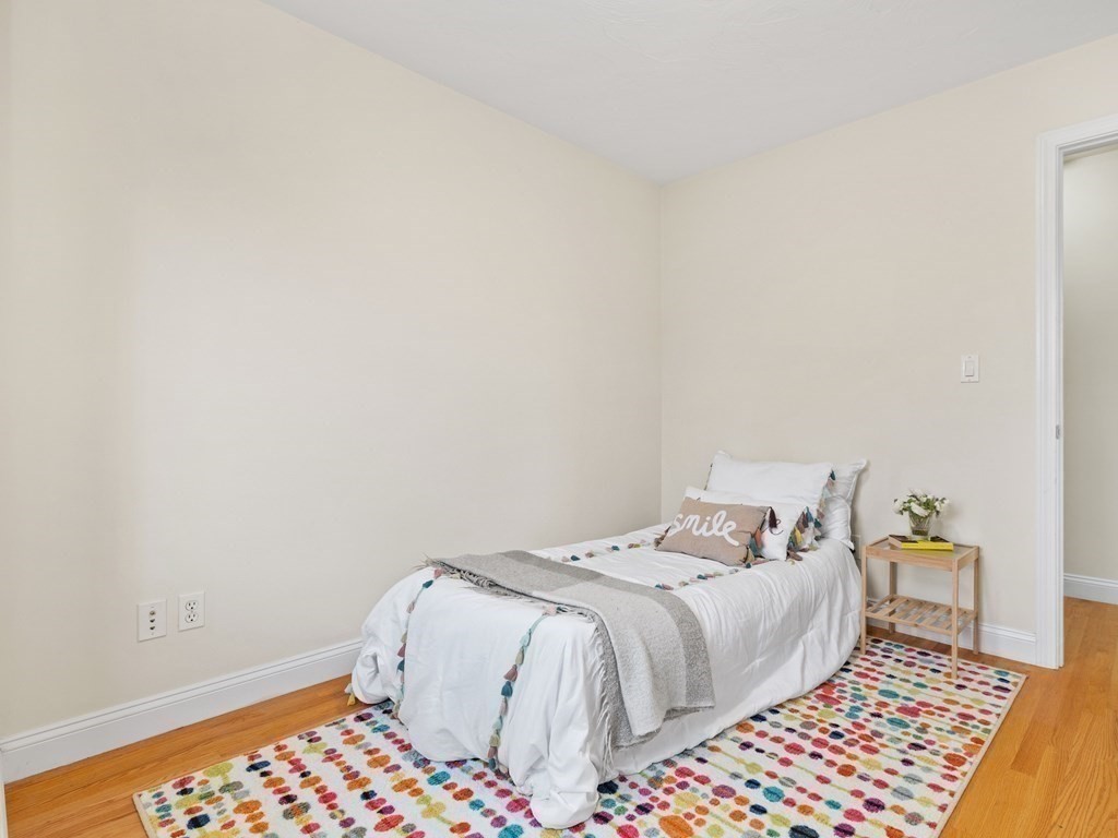 3 bed, 2 bath apartment for rent at 162 Massasoit Unit 1, Waltham — photo 12 of 18