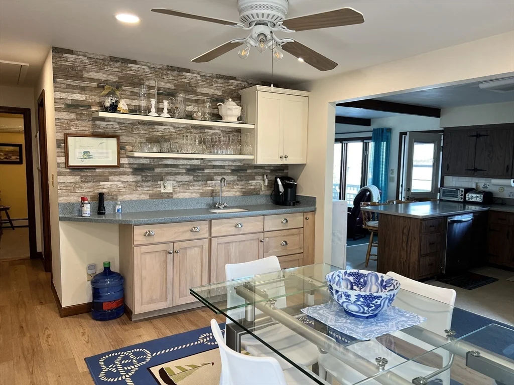 2 bed, 1 bath apartment for rent at 162 R Pettey Ln Unit WINTER RENT, South Westport — photo 11 of 22