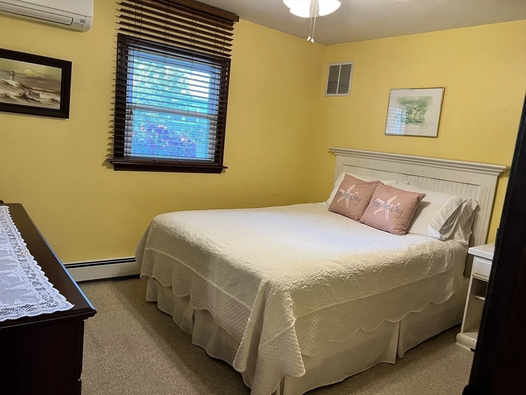 2 bed, 1 bath apartment for rent at 162 R Pettey Ln Unit WINTER RENT, South Westport — photo 18 of 22