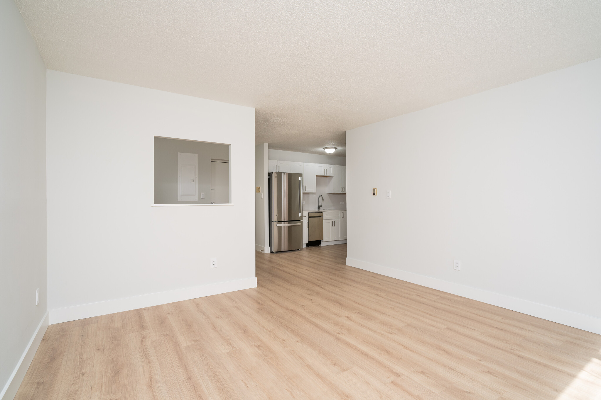 1 bed, 1 bath apartment for rent at 162 Summer St Unit 24, Spring Hill — photo 2 of 7