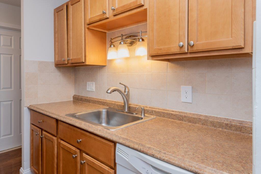 2 bed, 1 bath apartment for rent at 162 Summer St Unit 25, Spring Hill — photo 1 of 7