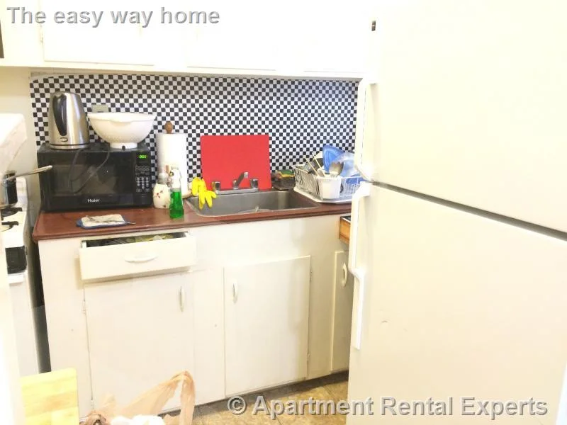1 bed, 1 bath apartment for rent at 1622 Massachusetts Ave Unit 7, Harvard Square — photo 9 of 10