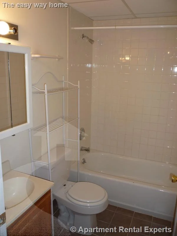 1 bed, 1 bath apartment for rent at 1622 Massachusetts Ave Unit B2, Harvard Square — photo 9 of 9