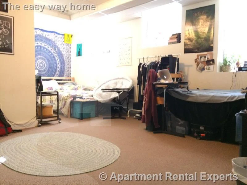 2 bed, 1 bath apartment for rent at 1622 Massachusetts Ave Unit B3, Harvard Square — photo 5 of 7